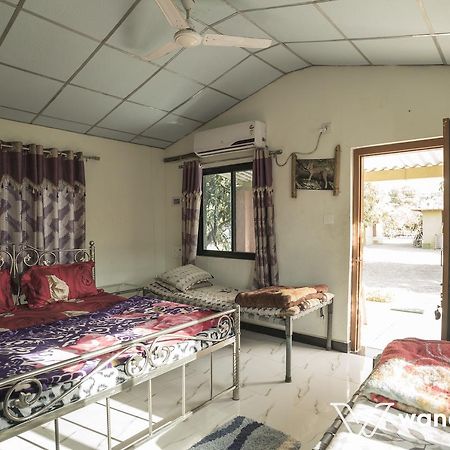 Lookout Villa - A Wandertrails Stay Sasan Gir Ngoại thất bức ảnh