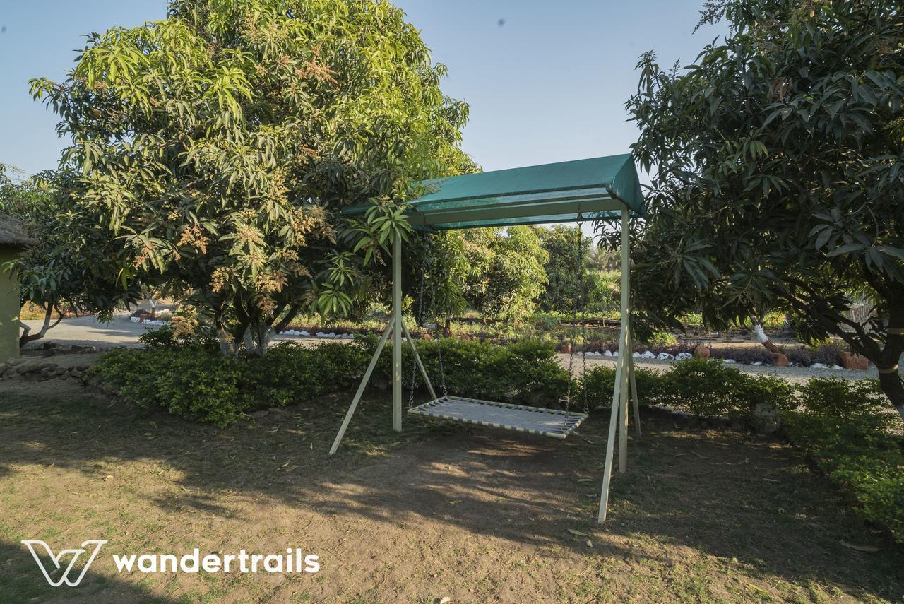 Lookout Villa - A Wandertrails Stay Sasan Gir Ngoại thất bức ảnh