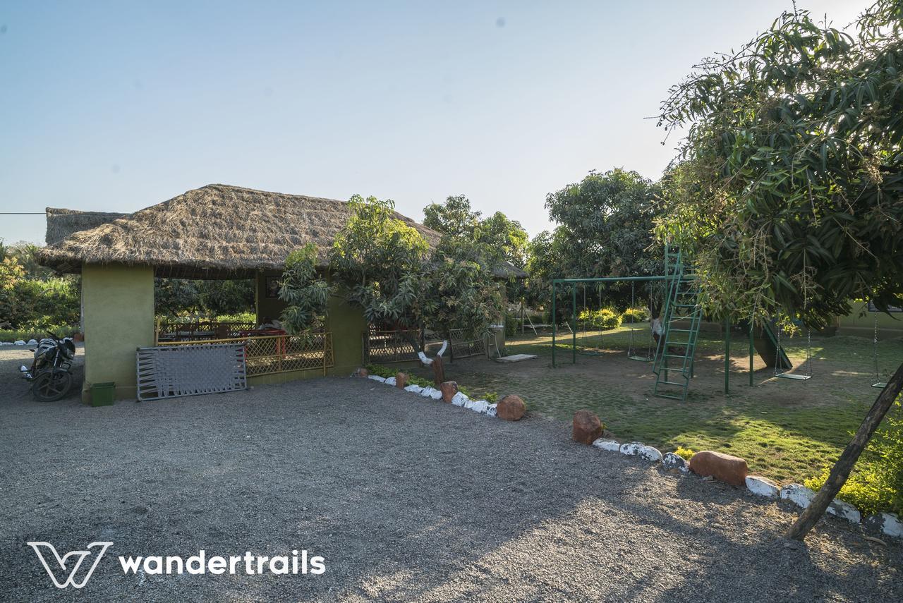 Lookout Villa - A Wandertrails Stay Sasan Gir Ngoại thất bức ảnh